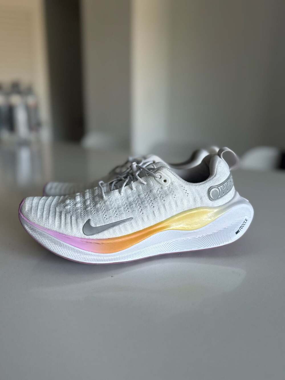 Nike Women's ReactX Infinity Run 4 Flyknit White Hot Fuchsia Saturn Gold (DX5048 - Picture 4 of 15
